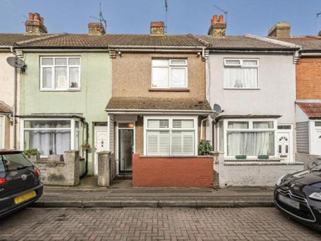 House for sale in Brompton, Gillingham