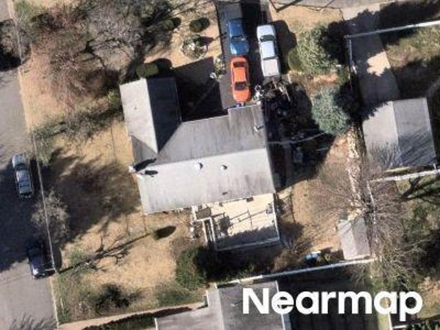 House for sale in Albertson