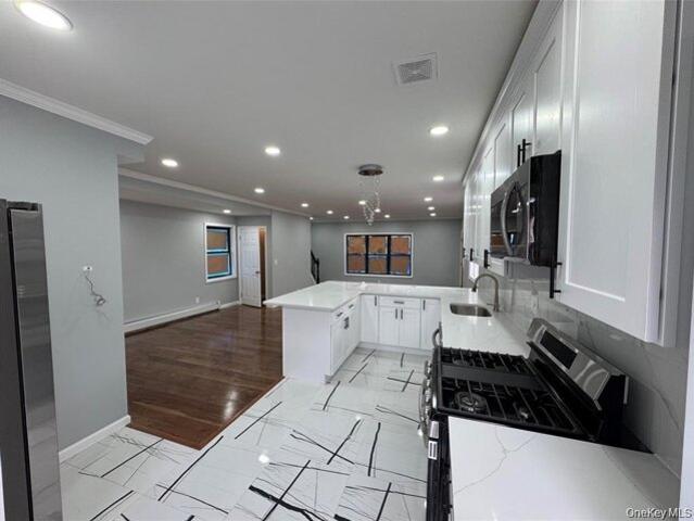 House for sale in Freeport, New York