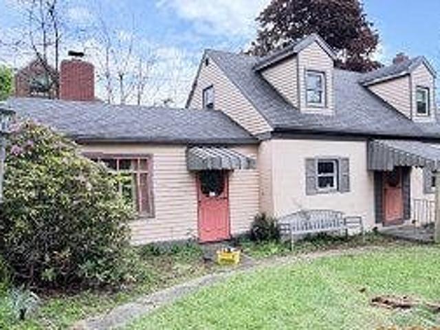 House for sale in Lyndora, Pennsylvania