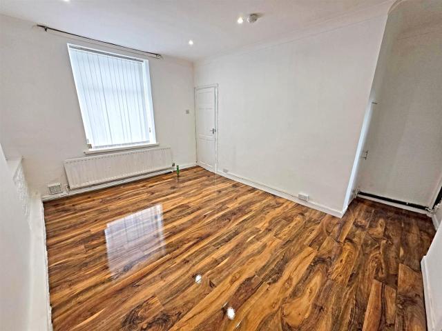 House for rent in Pontypridd, Wales