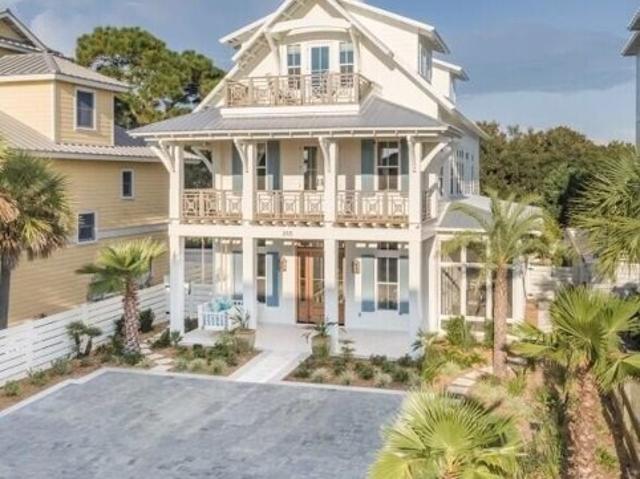 House for sale in Morehead City, North Carolina