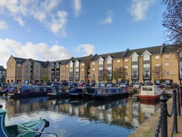 House for sale in Pouchen End, Hertfordshire
