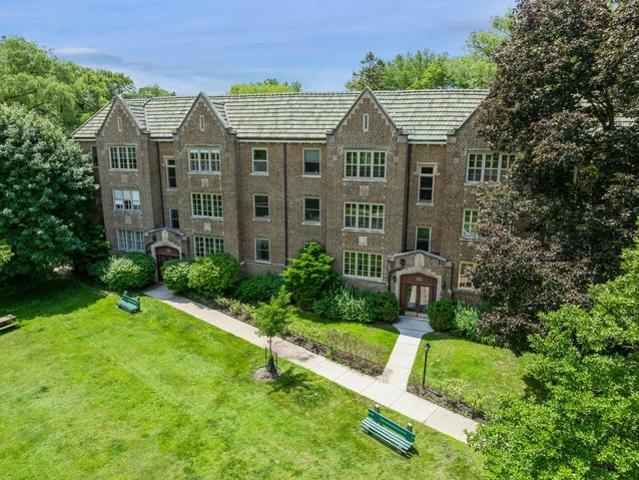 Condo for sale in Evanston, Illinois