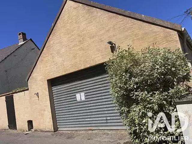 Maison vente à Senlis, Eve