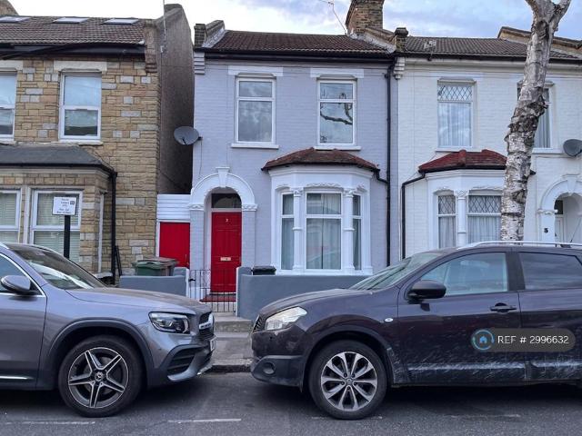 House for rent in Cann Hall, Greater London