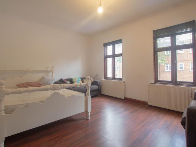Apartment for rent in Nunhead, Greater London