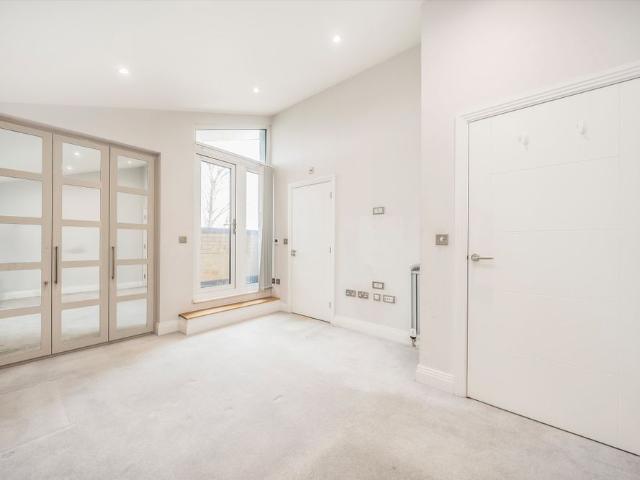 House for rent in London Borough of Merton, Mitcham