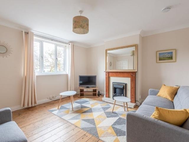 Room for rent in High Field, York