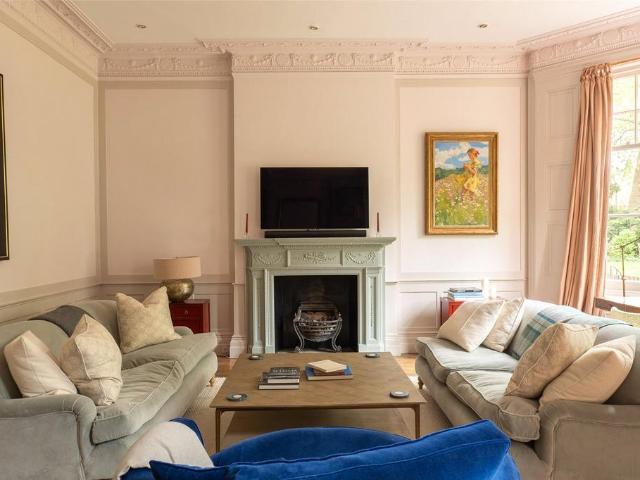 Apartment for rent in Brompton, Greater London