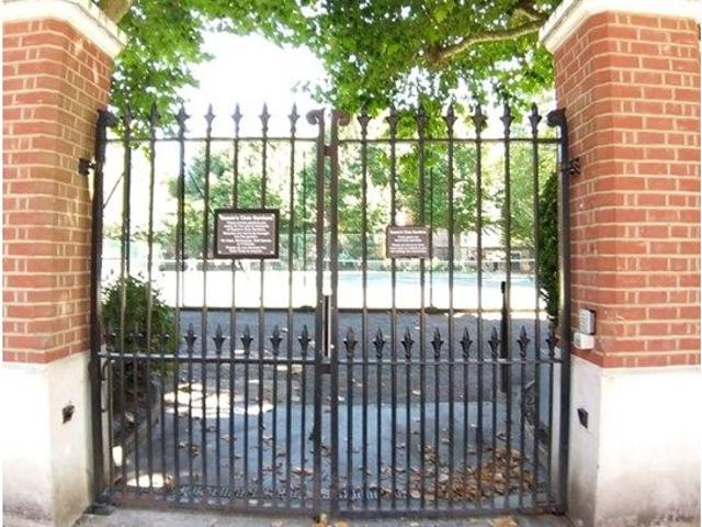Apartment for rent in West Kensington, Greater London