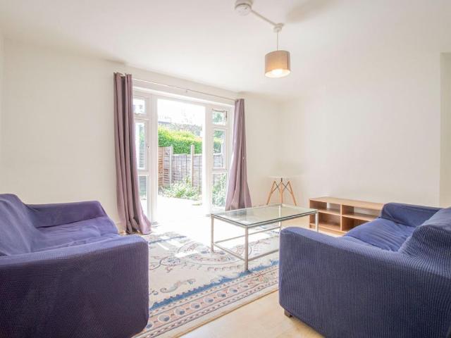 Apartment for rent in Hoxton, Greater London
