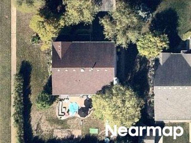 House for sale in Mchenry, Illinois