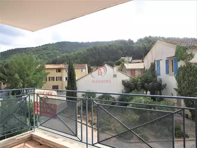 Appartement location à Arrondissement de Toulon, Évenos