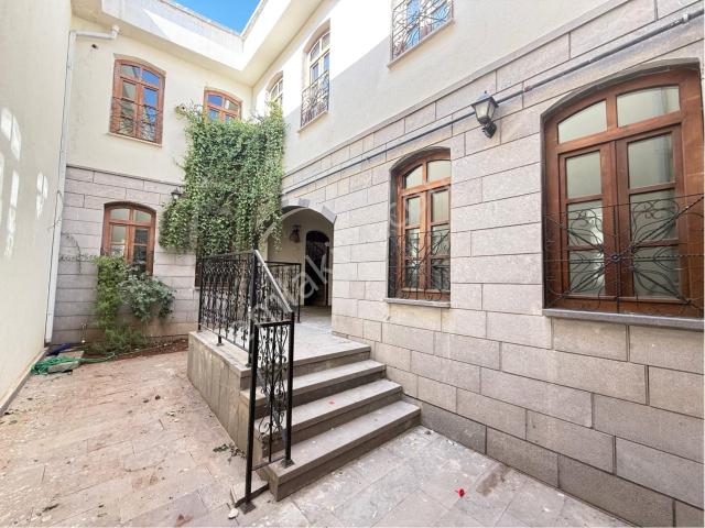 Sur, Diyarbakir içerisinde satılık Villa