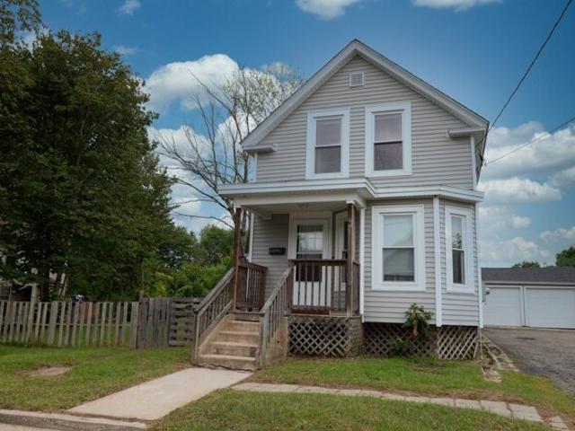 House for sale in Athol, Massachusetts