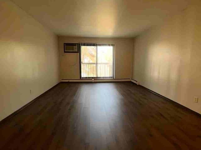 Apartment for rent in Hennepin, Minnesota