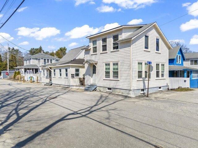 House for sale in Maine