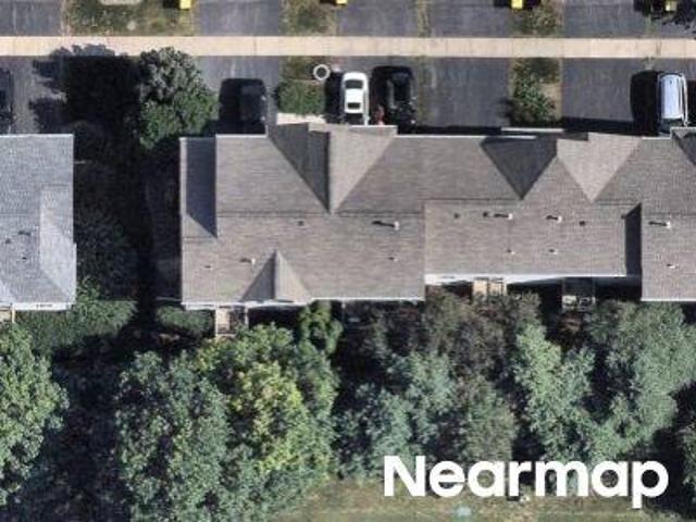 Condo for sale in Gilberts, Illinois