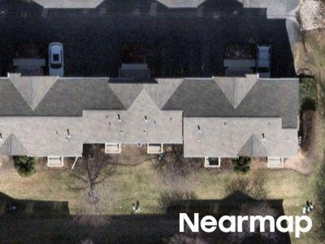 Condo for sale in Gilberts, Illinois