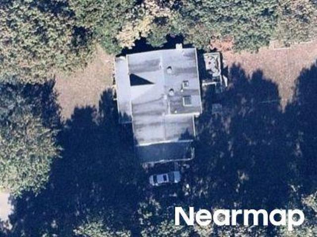 House for sale in Manorville