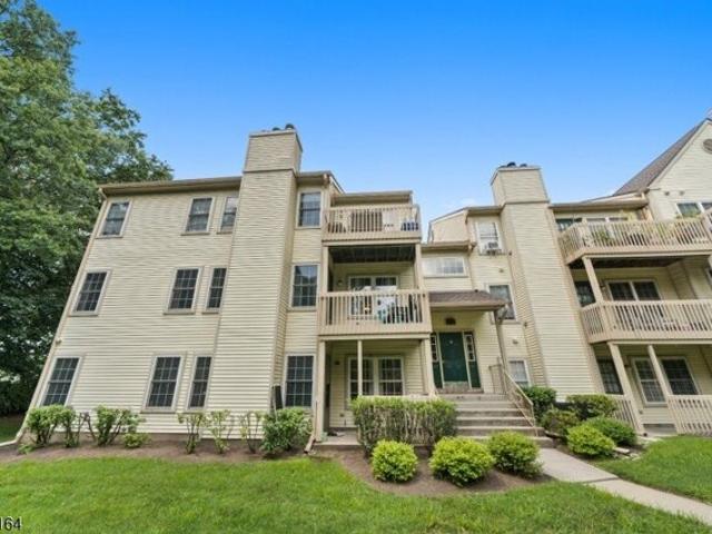Condo for sale in Clifton