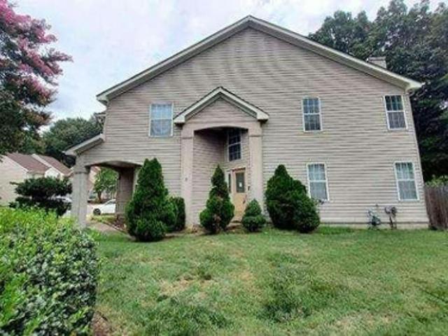 Condo for sale in Hampton Woods Townhomes, Hampton