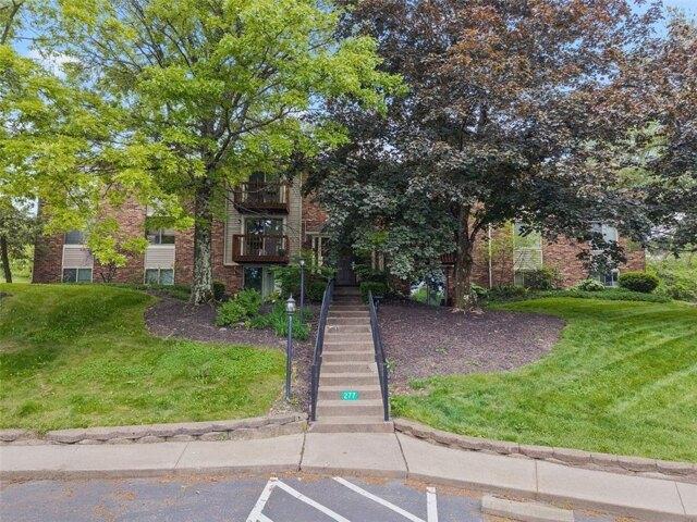 Condo for sale in Imperial