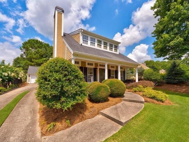 House for sale in Canton