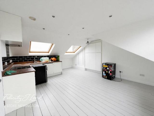 Apartment for rent in Upper Clapton, Greater London