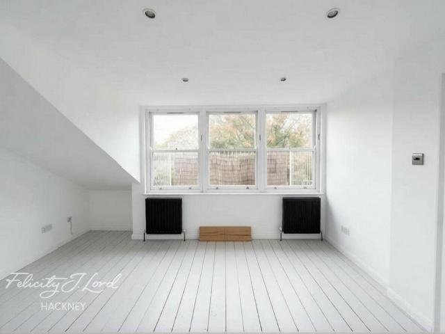 Apartment for rent in Upper Clapton, Greater London