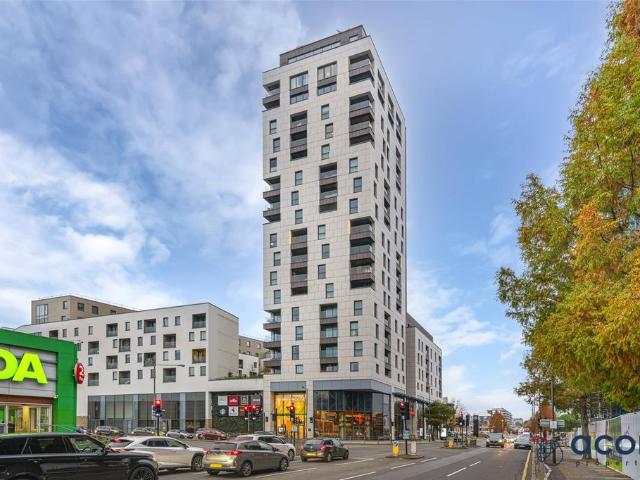 House for rent in Kingsbury, Greater London