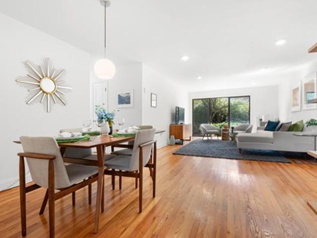 Apartment for rent in Roseland