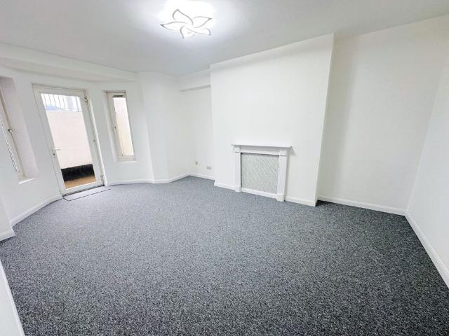 Apartment for rent in Bohemia, Guestling Green