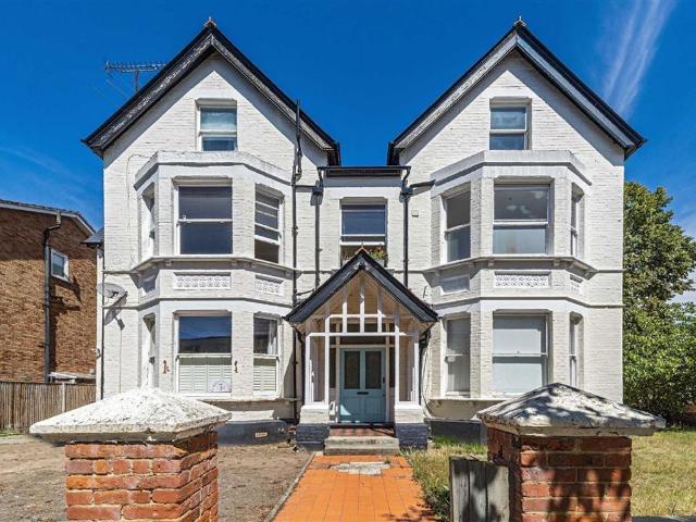 Apartment for rent in Kew, Greater London