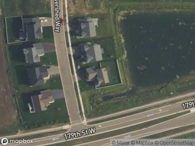 House for sale in Lakeville