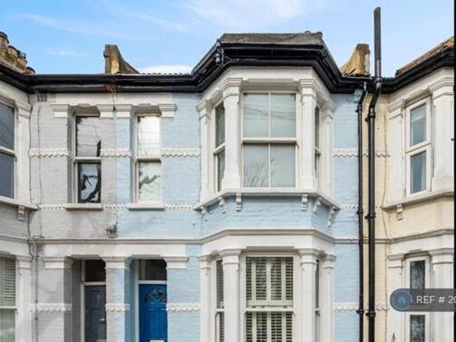 House for rent in Lyons, Greater London