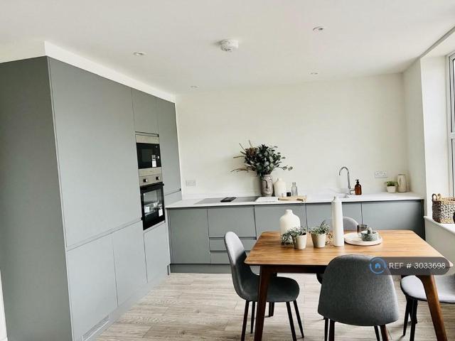 Apartment for rent in West Finchley, Greater London
