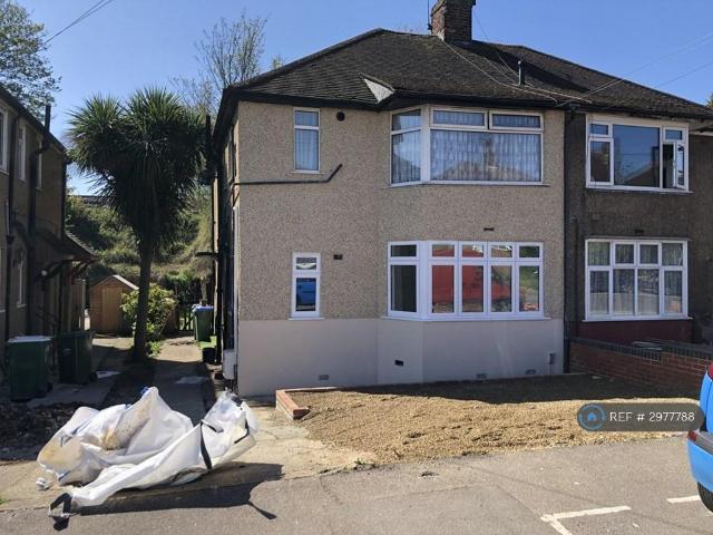 Apartment for rent in North End, Greater London