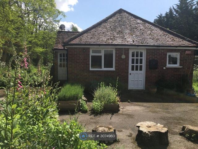 House for rent in Eversley Centre, Hart