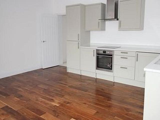 Apartment for rent in Golden Valley, Folkestone
