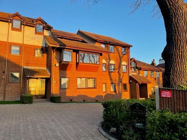 Apartment for rent in Winchmore Hill, Greater London