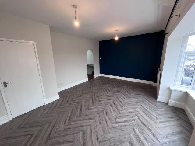 Apartment for rent in Nangreaves, Wales