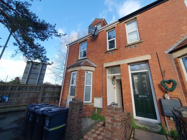 Room for rent in Yeovil, Somerset