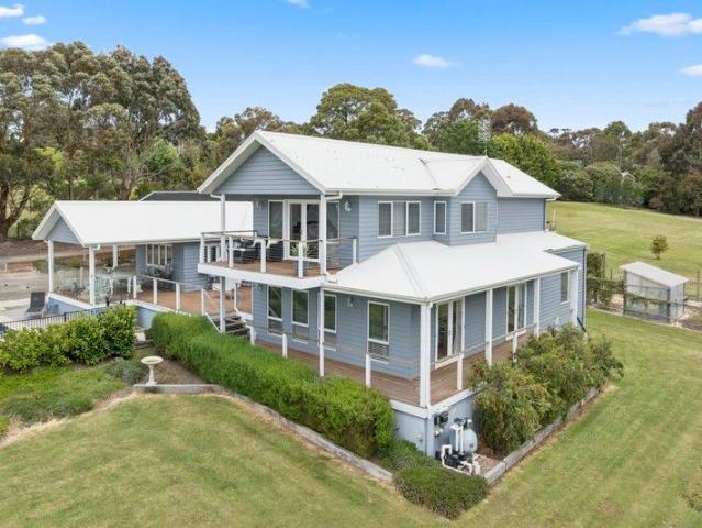 House for sale in Elliminyt, Victoria