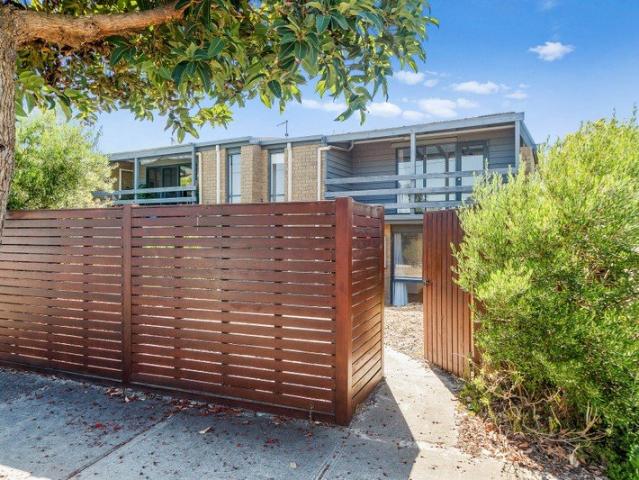 Townhouse for sale in Camerons Creek, Victoria