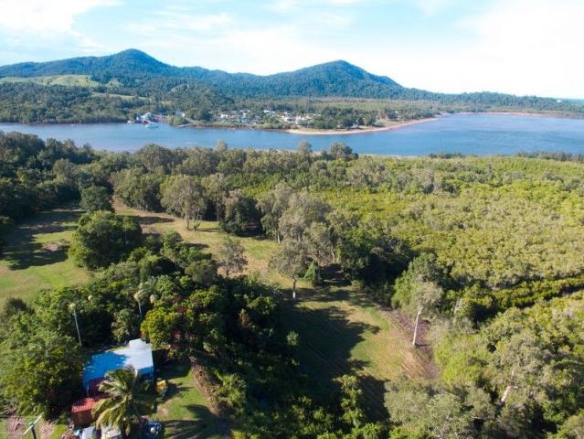 Land for sale in Flying Fish Point, Queensland