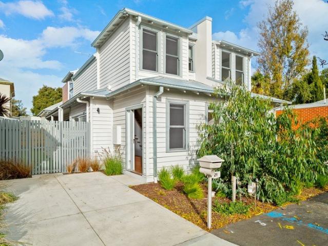 Duplex for rent in Camerons Creek, Victoria