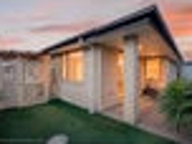 Apartment for sale in Shirley, Canterbury
