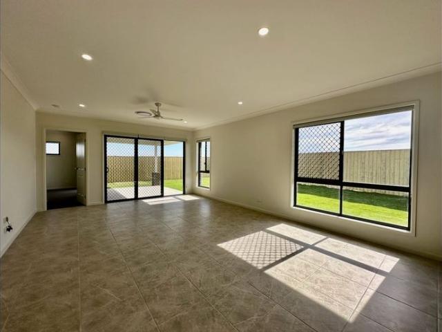House for rent in Gleneagle, Queensland